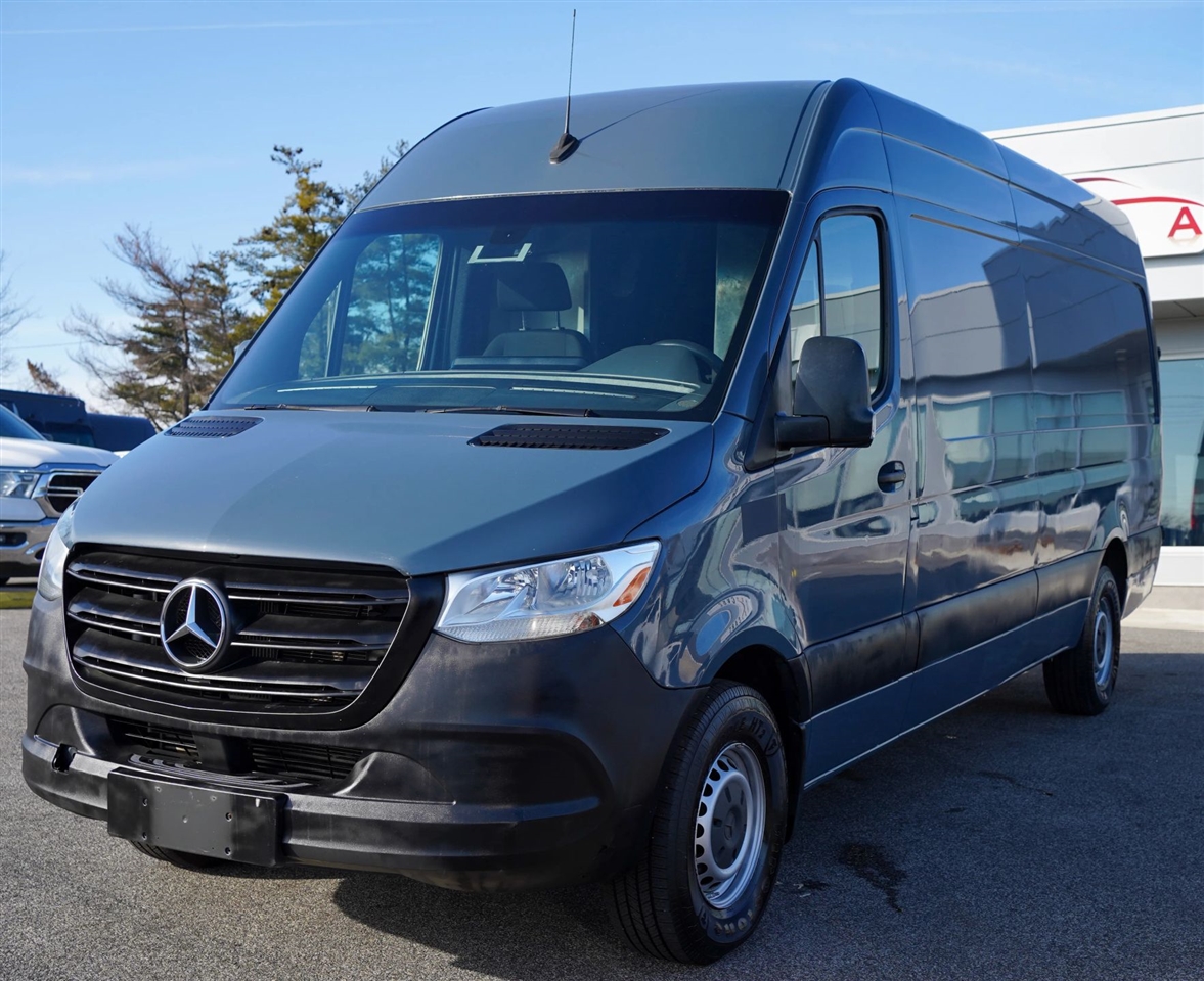 Mercedes-Benz Sprinter 3500 Wagon High Roof 170-in. WB 2019