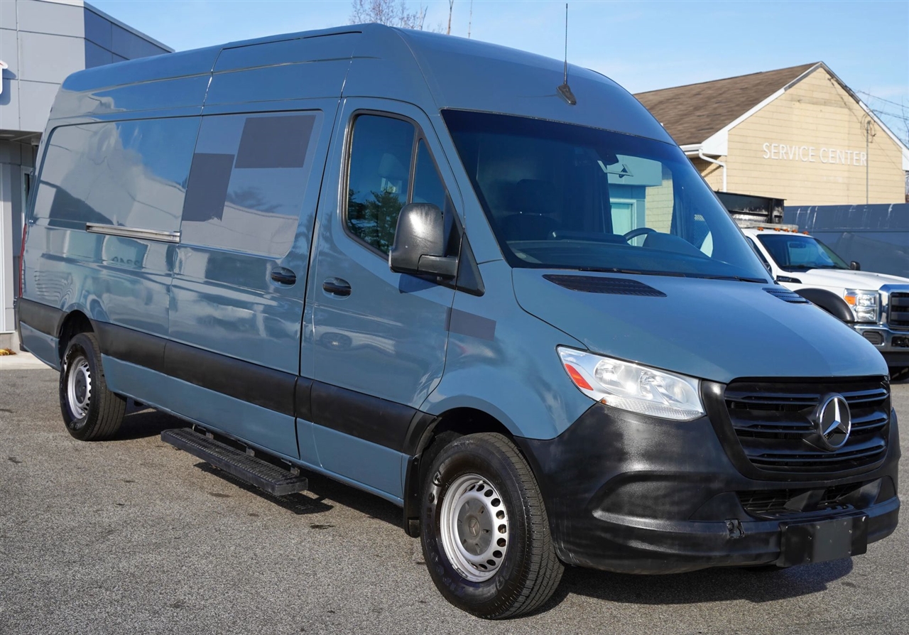 Mercedes-Benz Sprinter 3500 Wagon High Roof 170-in. WB 2019