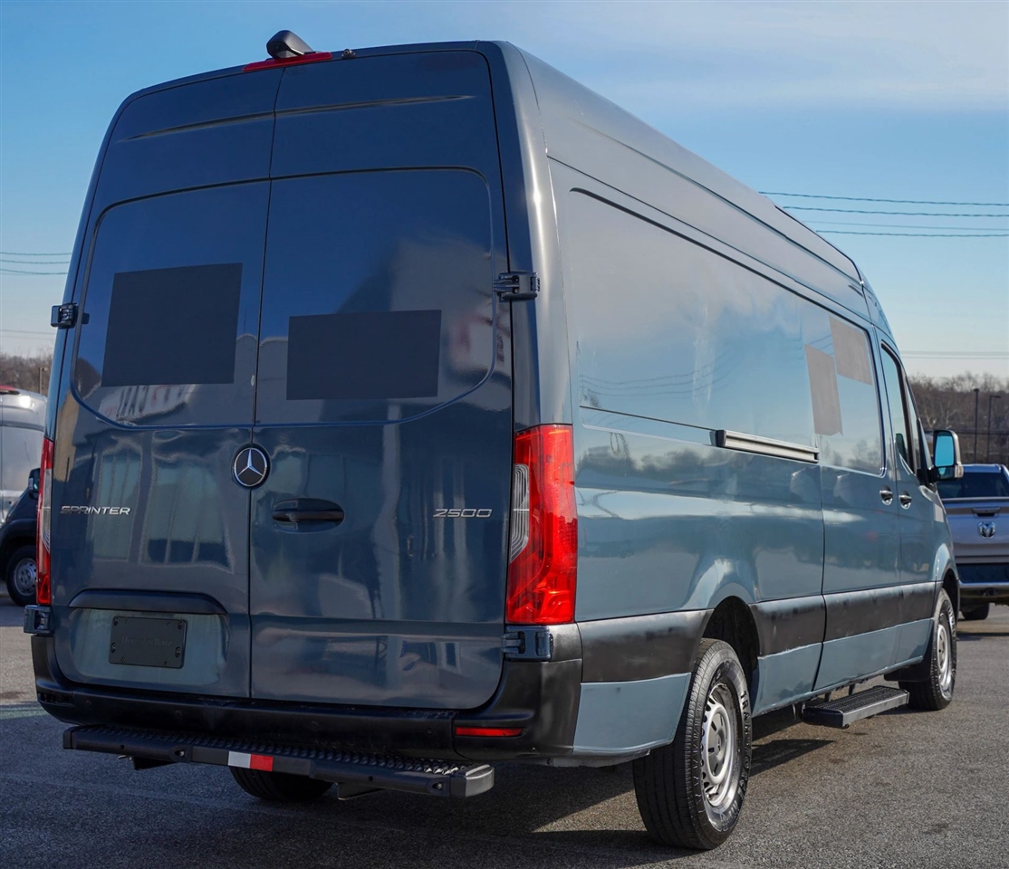 Mercedes-Benz Sprinter 3500 Wagon High Roof 170-in. WB 2019