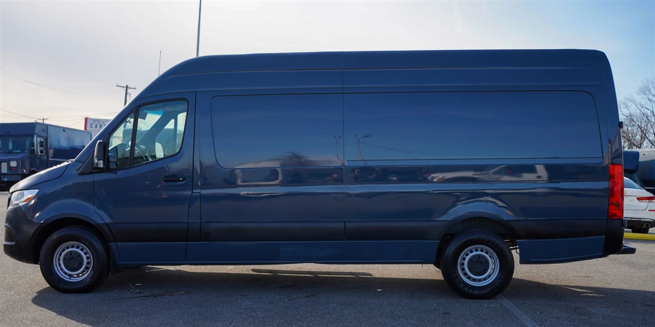 Mercedes-Benz Sprinter 3500 Wagon High Roof 170-in. WB 2019