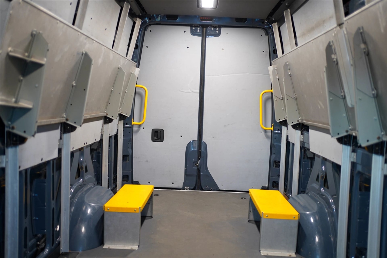 Mercedes-Benz Sprinter 3500 Wagon High Roof 170-in. WB 2019