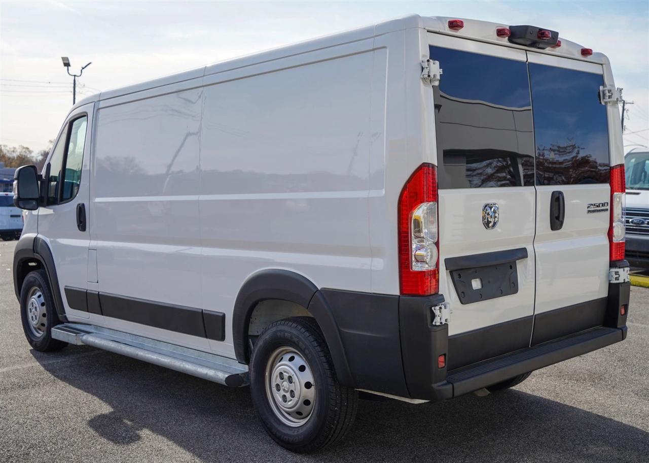 RAM Promaster 2500 Low Roof 2023