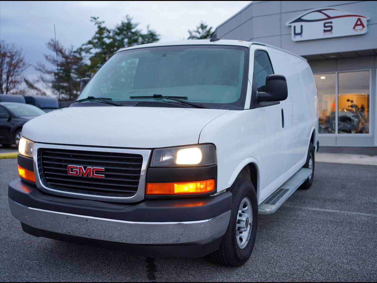2022 GMC Savana G2500 Cargo