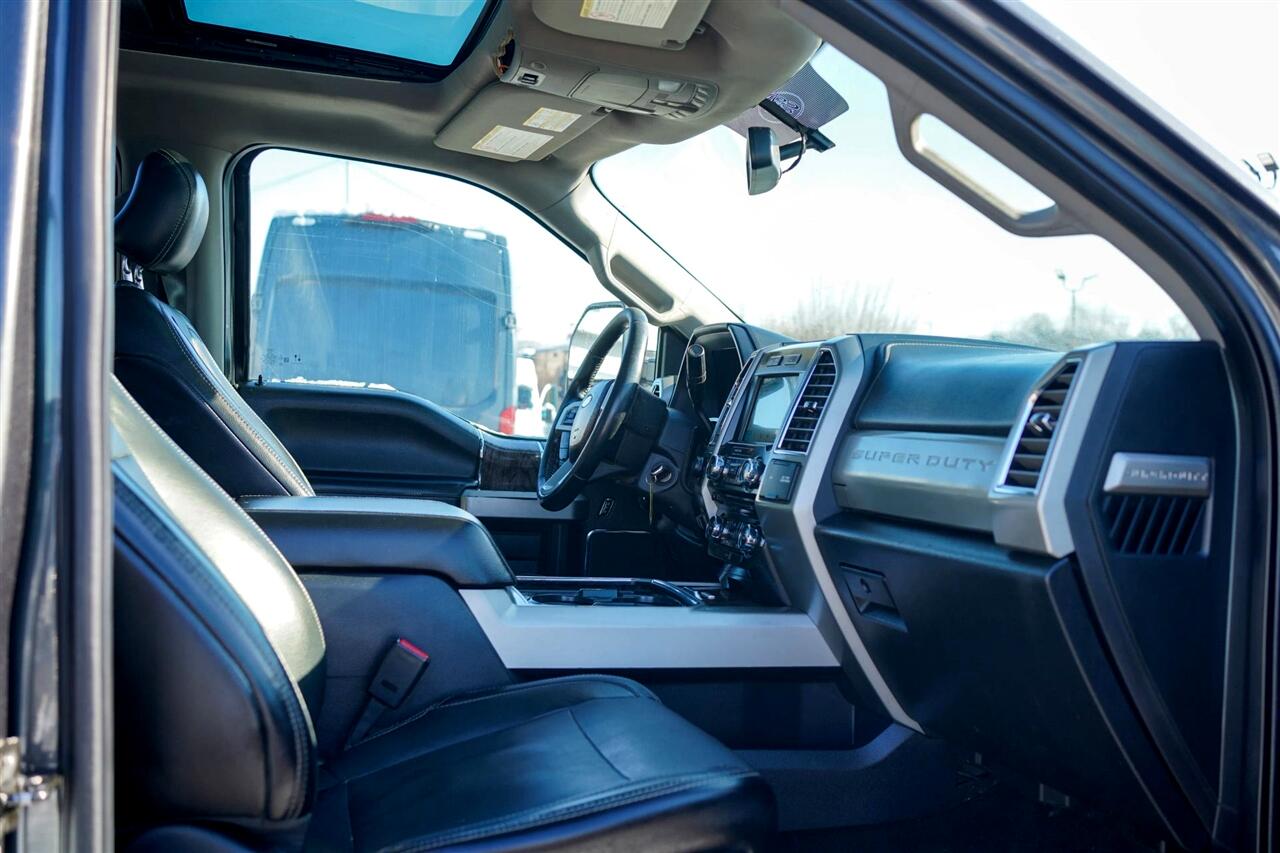 Ford F-350 SD Lariat Crew Cab Long Bed DRW 4WD 2017