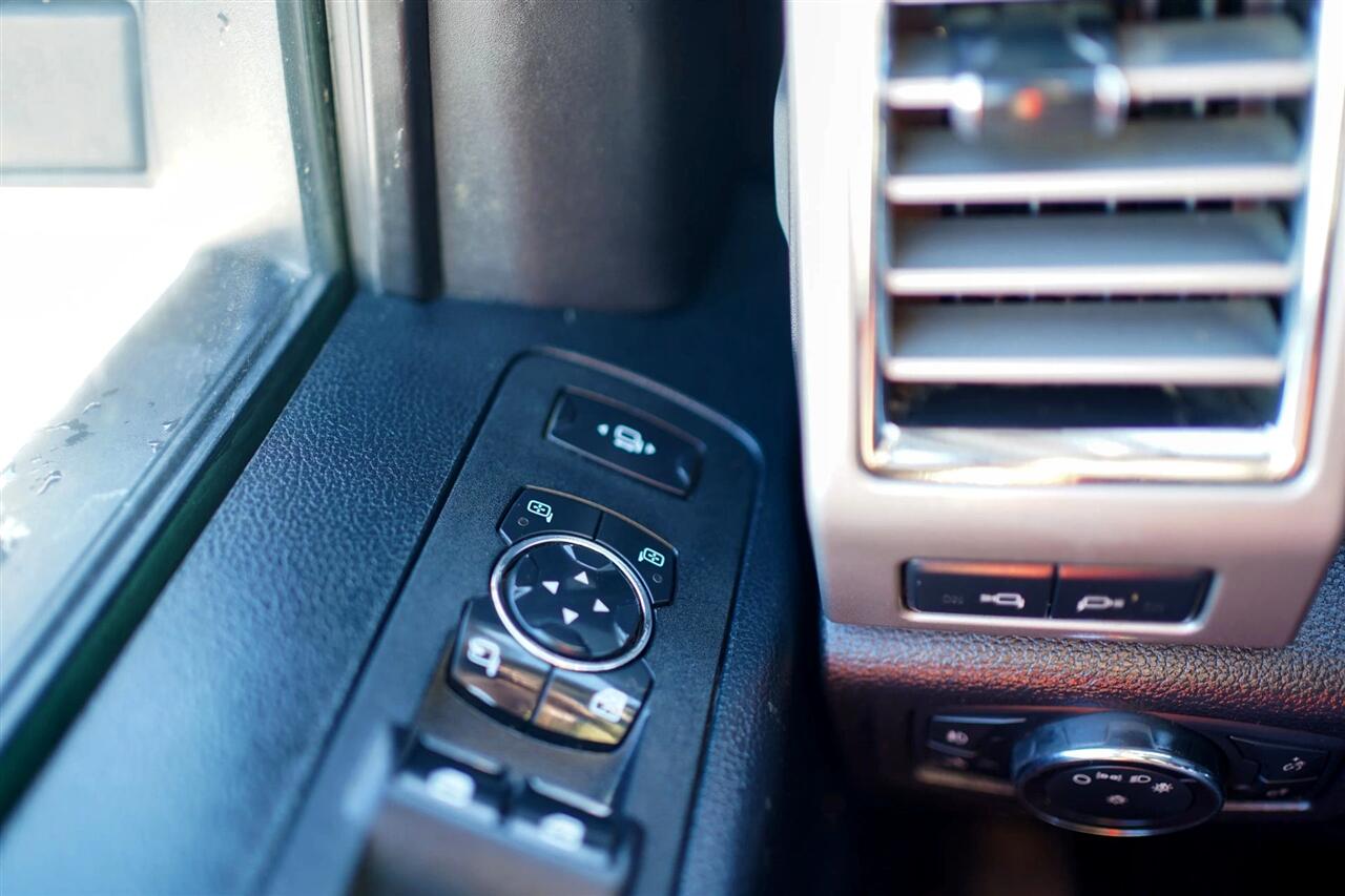 Ford F-350 SD Lariat Crew Cab Long Bed DRW 4WD 2017