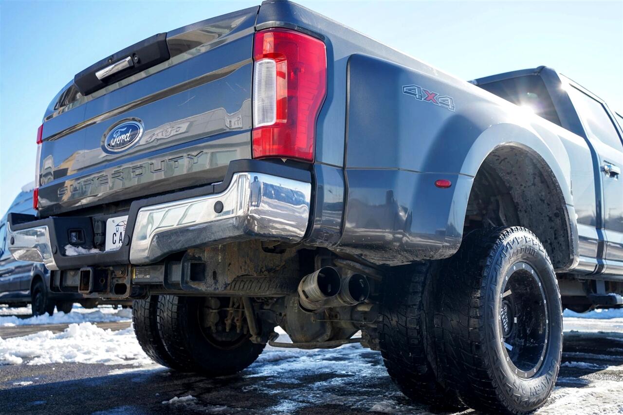 Ford F-350 SD Lariat Crew Cab Long Bed DRW 4WD 2017