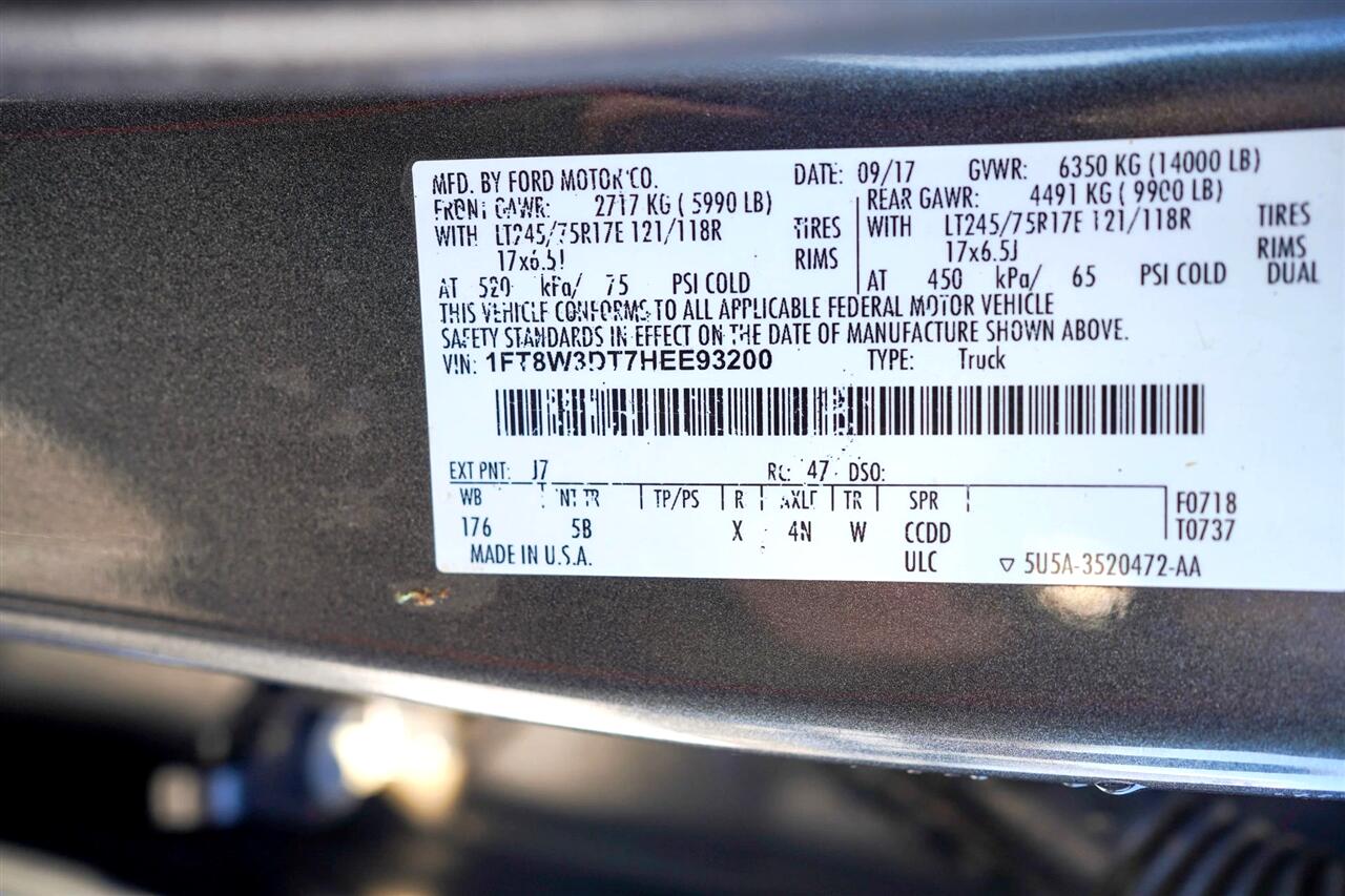 Ford F-350 SD Lariat Crew Cab Long Bed DRW 4WD 2017