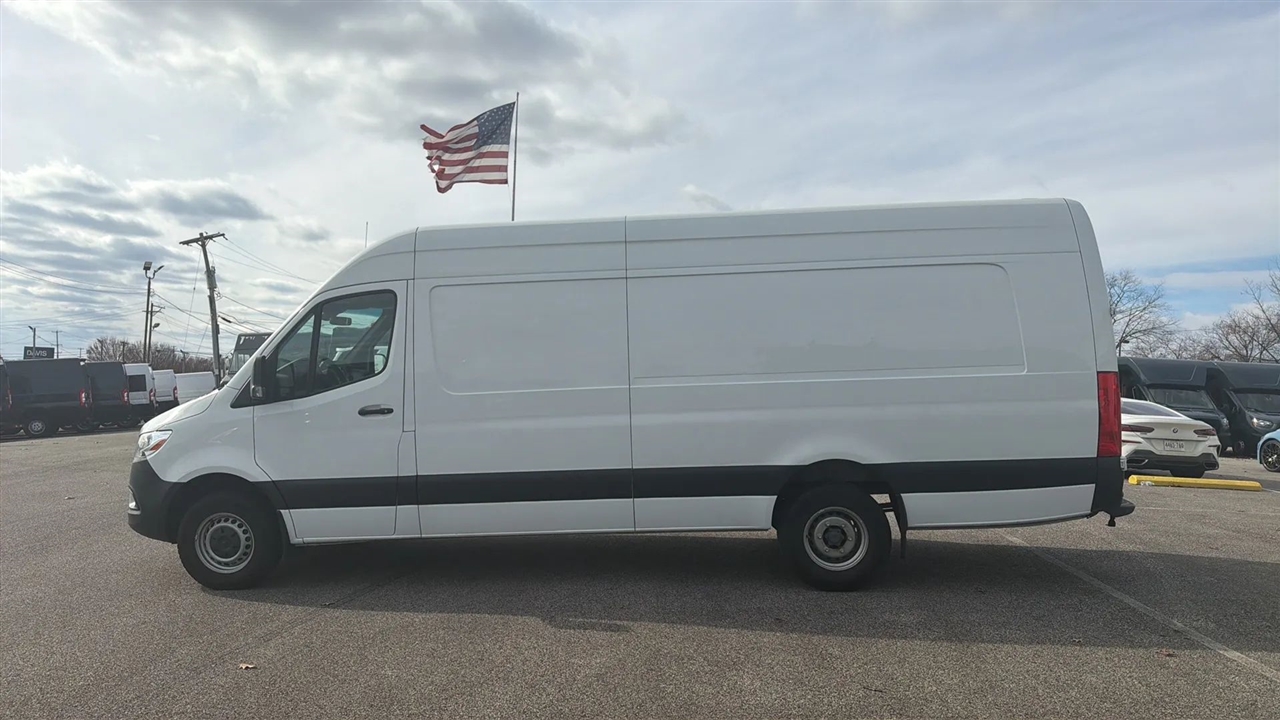 Mercedes-Benz Sprinter 3500 170-in. WB 2021