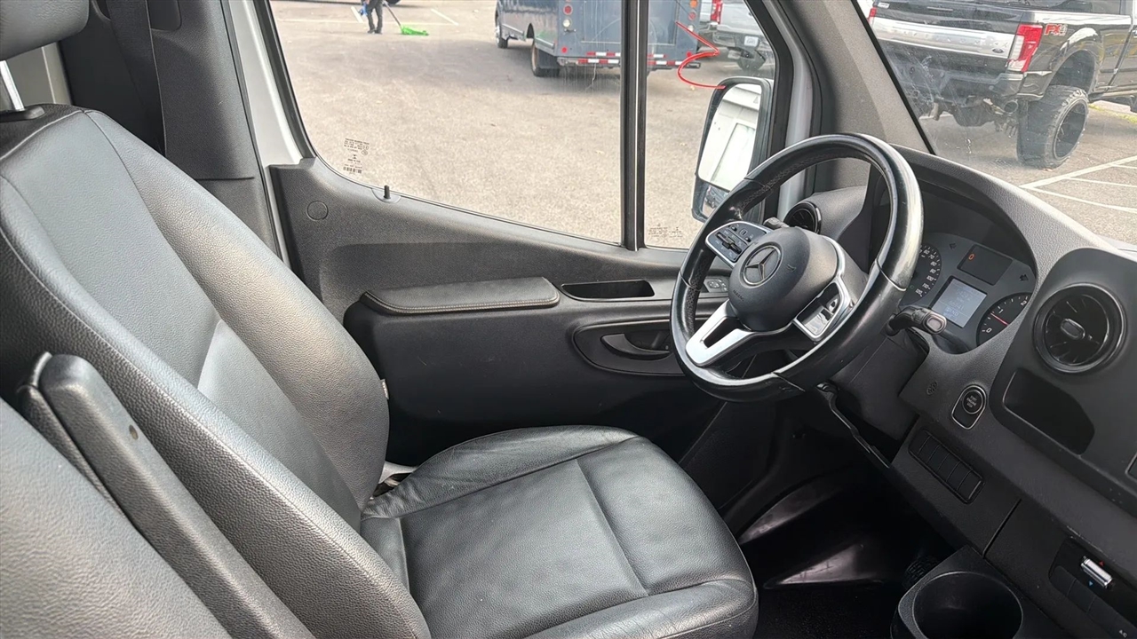 Mercedes-Benz Sprinter 3500 170-in. WB 2021