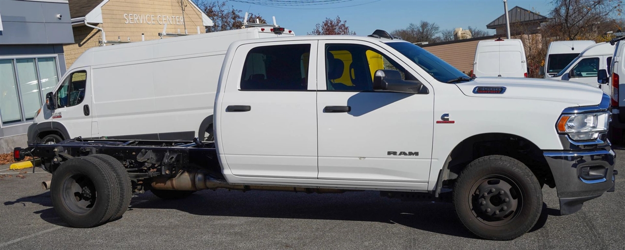 RAM 3500 Crew Cab 4WD DRW 2022