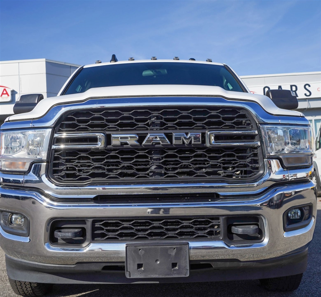 RAM 3500 Crew Cab 4WD DRW 2022
