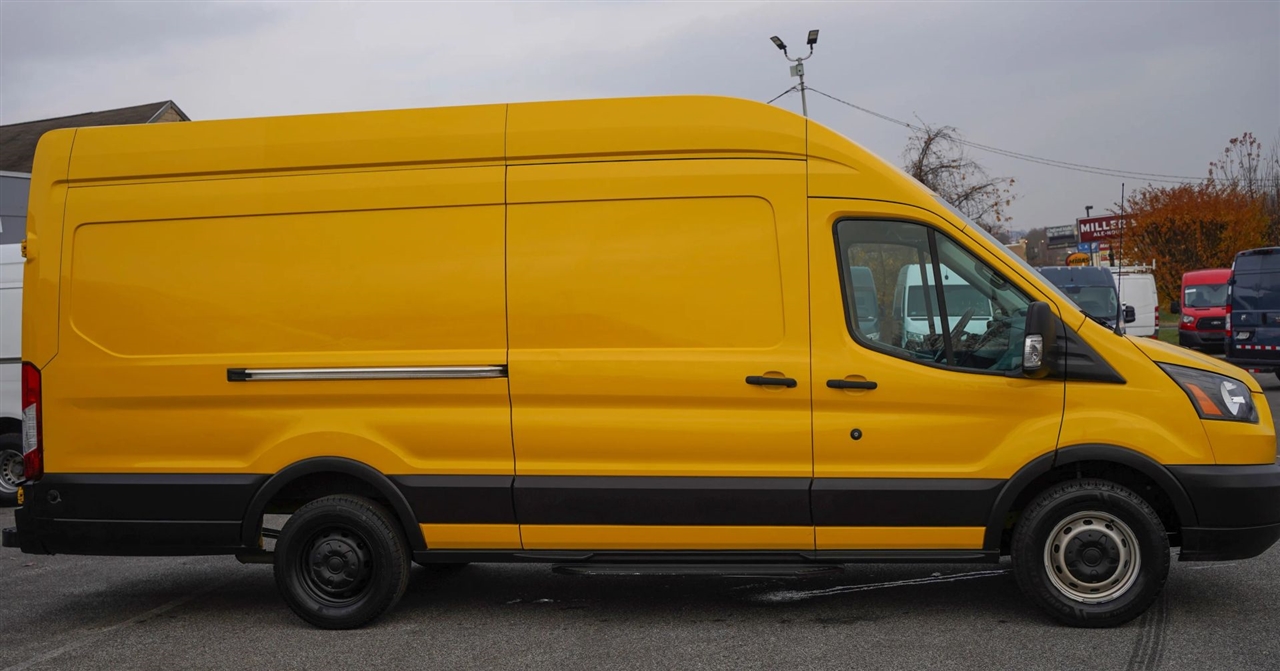 Ford Transit 250 Van High Roof w/Sliding Pass. 148-in. WB EL 2019