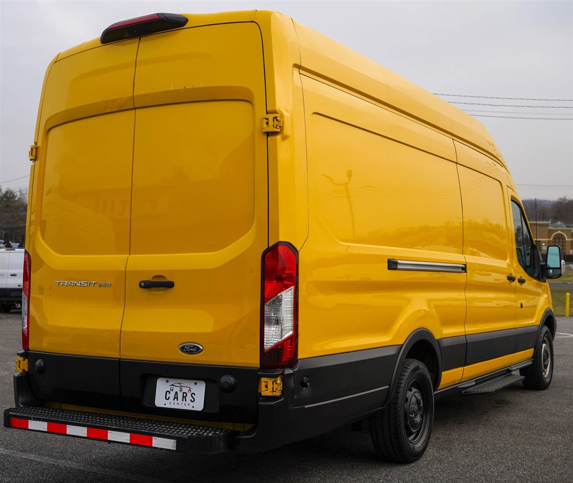 Ford Transit 250 Van High Roof w/Sliding Pass. 148-in. WB EL 2019