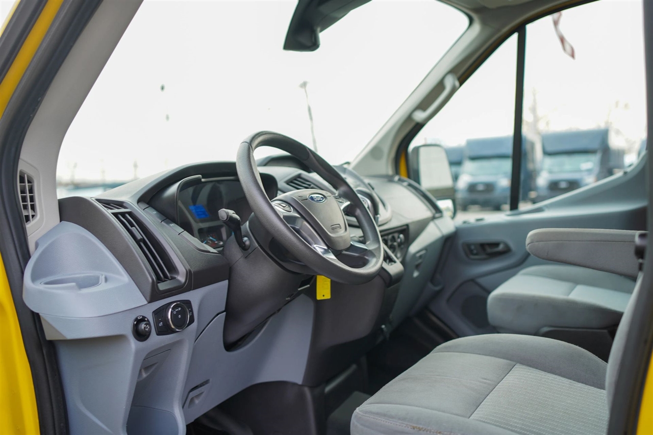 Ford Transit 250 Van High Roof w/Sliding Pass. 148-in. WB EL 2019