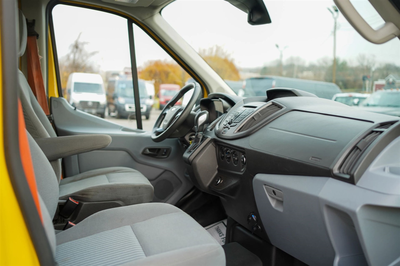 Ford Transit 250 Van High Roof w/Sliding Pass. 148-in. WB EL 2019