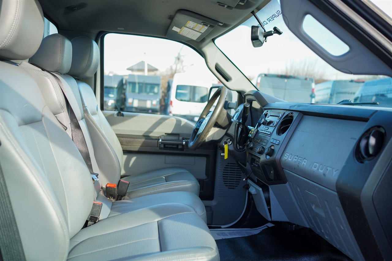 Ford F-450 SD Regular Cab DRW 4WD 2016