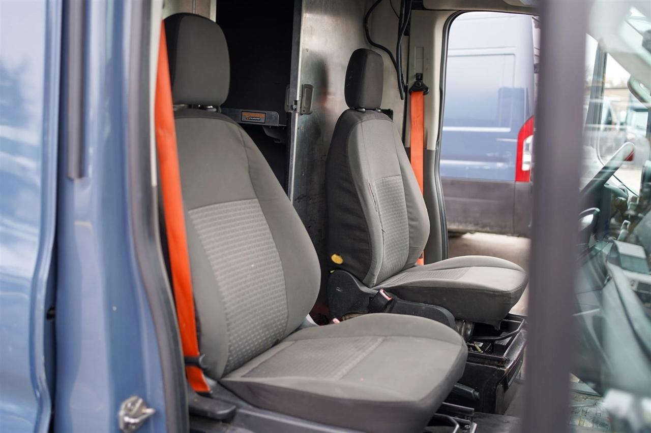 Ford Transit 250 Van High Roof w/Sliding Pass. 148-in. WB EL 2020