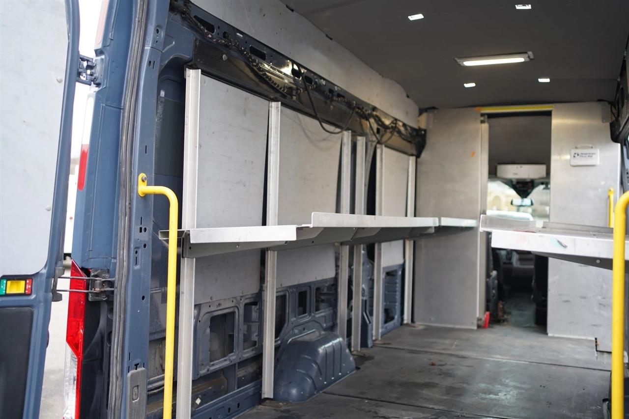 Ford Transit 250 Van High Roof w/Sliding Pass. 148-in. WB EL 2020