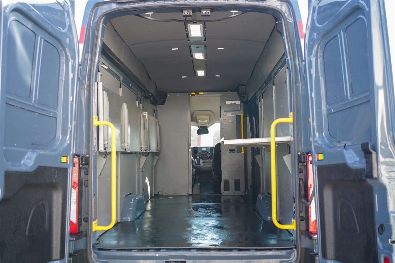 Ford Transit 250 Van High Roof w/Sliding Pass. 148-in. WB EL 2020