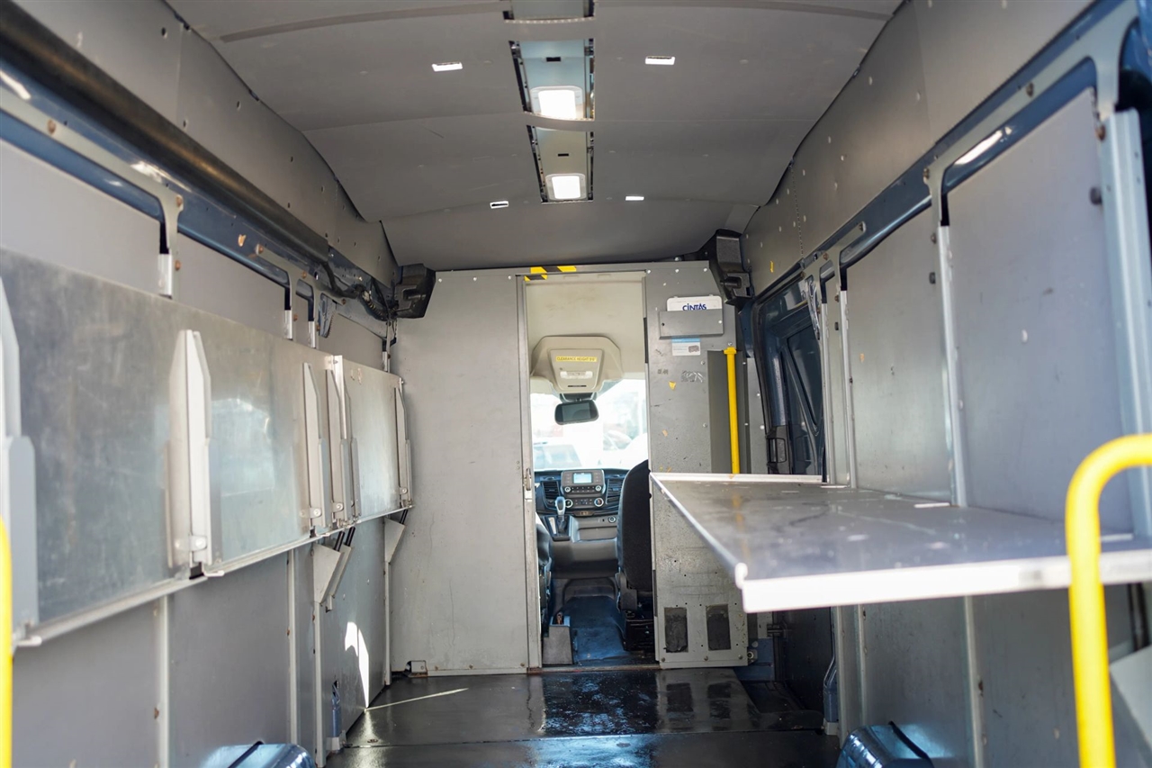 Ford Transit 250 Van High Roof w/Sliding Pass. 148-in. WB EL 2020