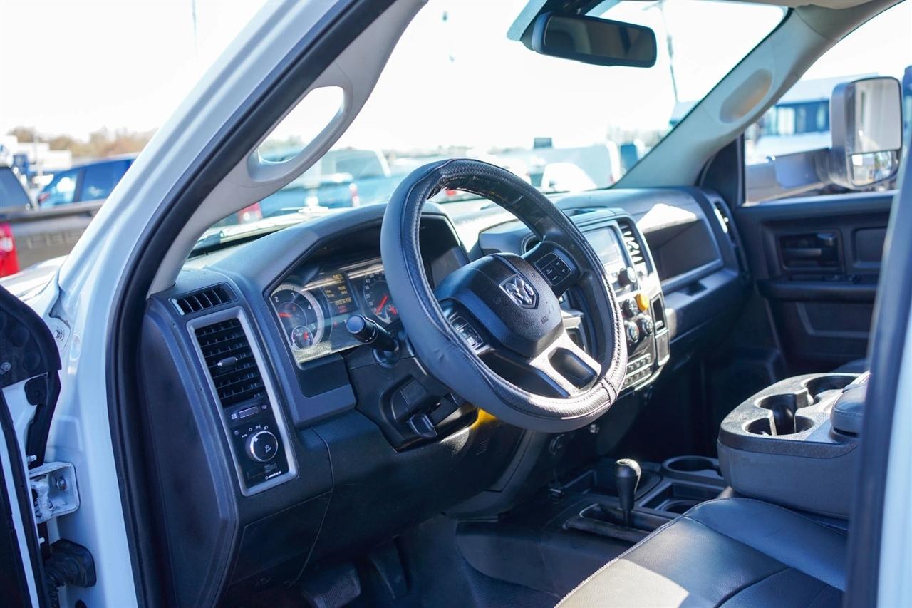 RAM 5500 Crew Cab SWB 4WD DRW 2017