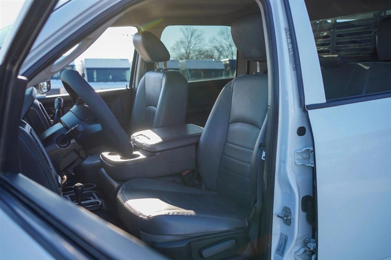 RAM 5500 Crew Cab SWB 4WD DRW 2017