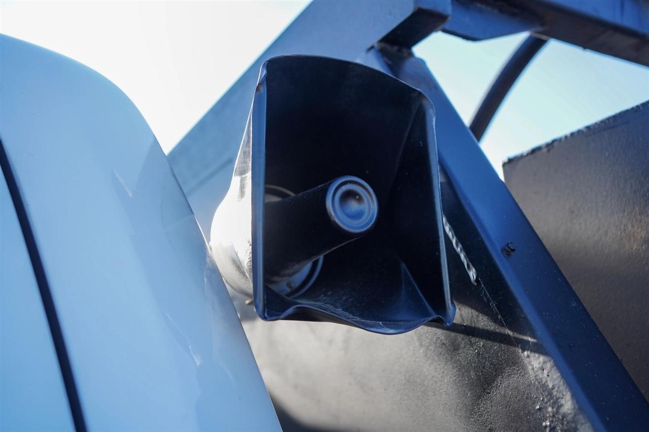 RAM 5500 Crew Cab SWB 4WD DRW 2017