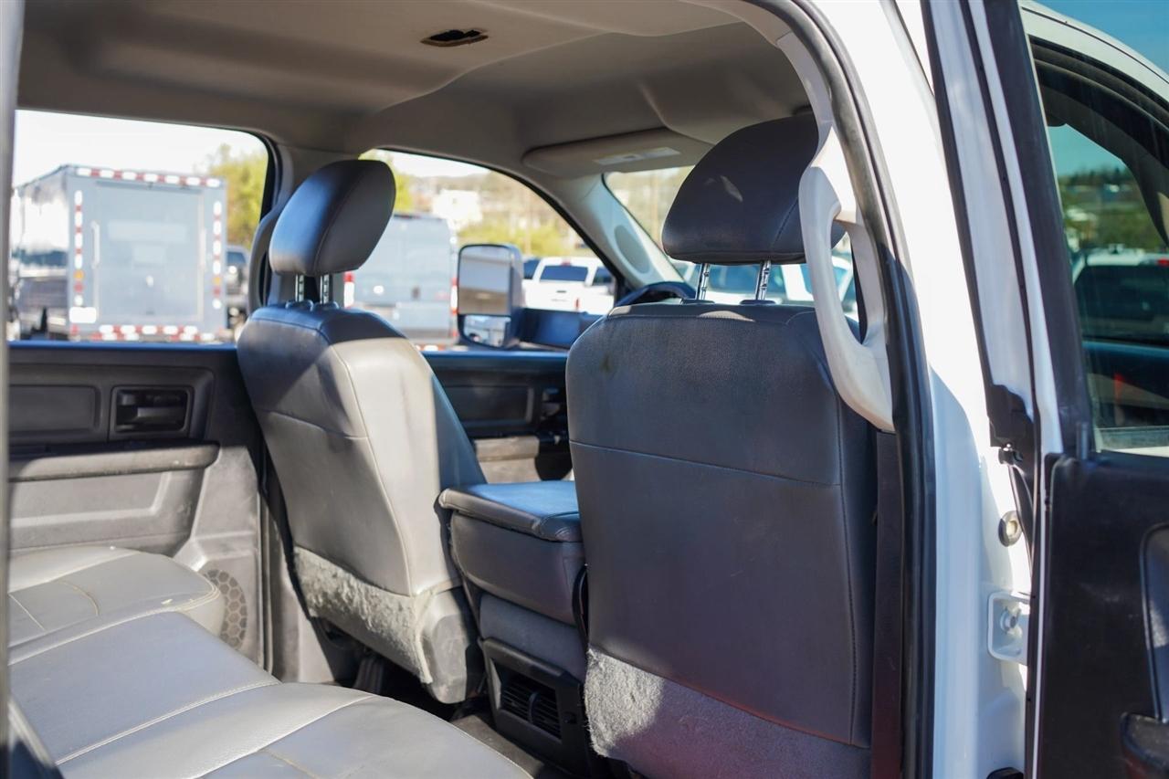 RAM 5500 Crew Cab SWB 4WD DRW 2017