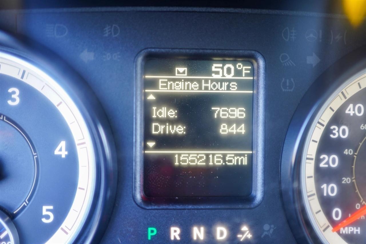 RAM 5500 Crew Cab SWB 4WD DRW 2017