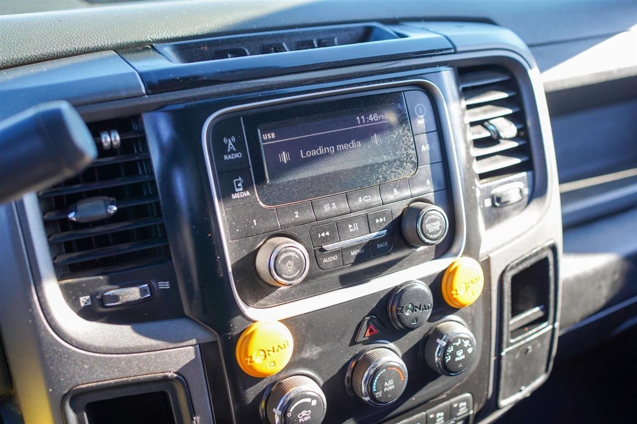 RAM 5500 Crew Cab SWB 4WD DRW 2017