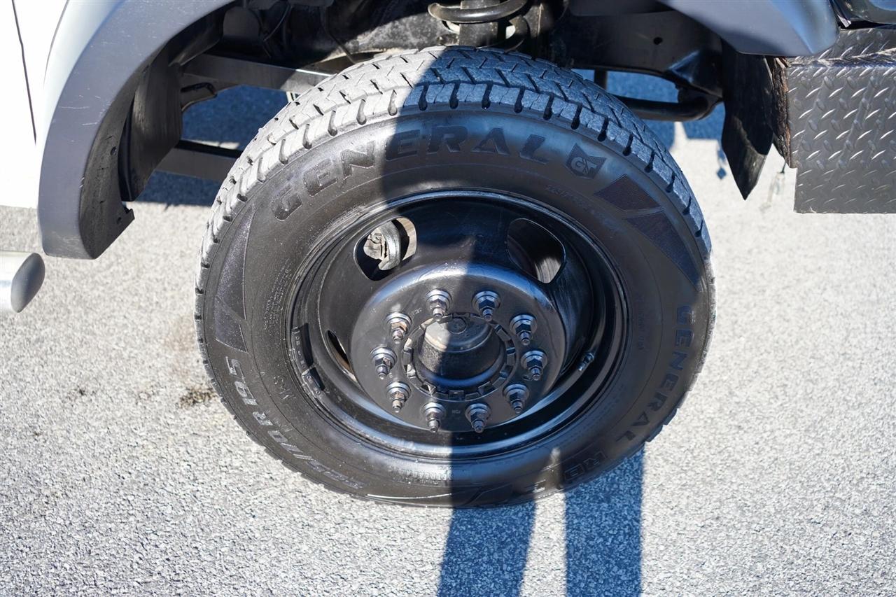 RAM 5500 Crew Cab SWB 4WD DRW 2017