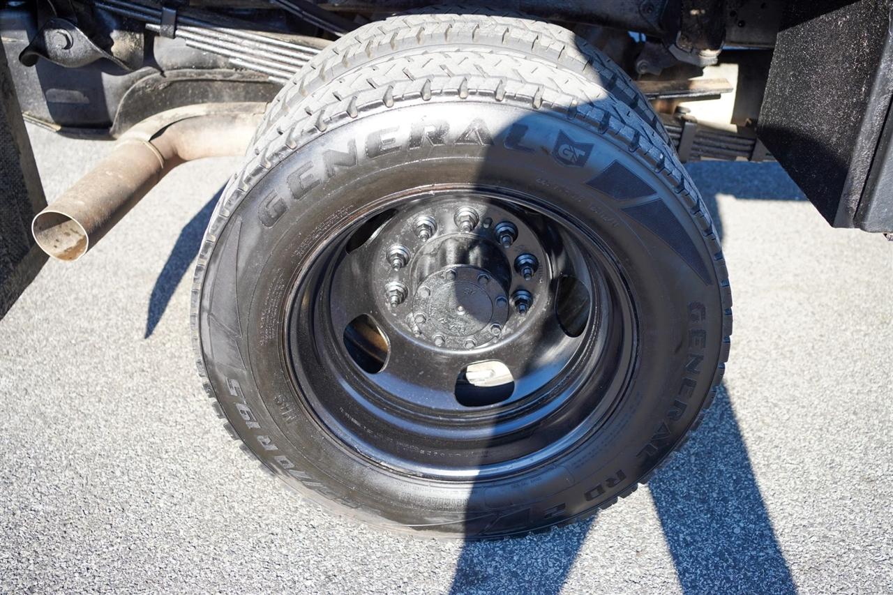 RAM 5500 Crew Cab SWB 4WD DRW 2017