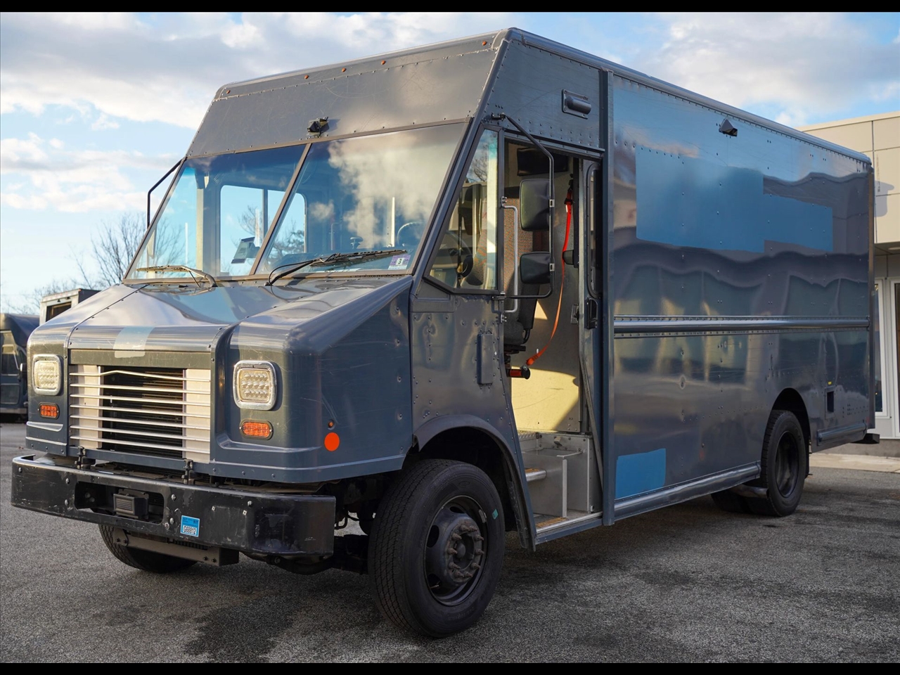 2021 Ford Stripped Chassis 