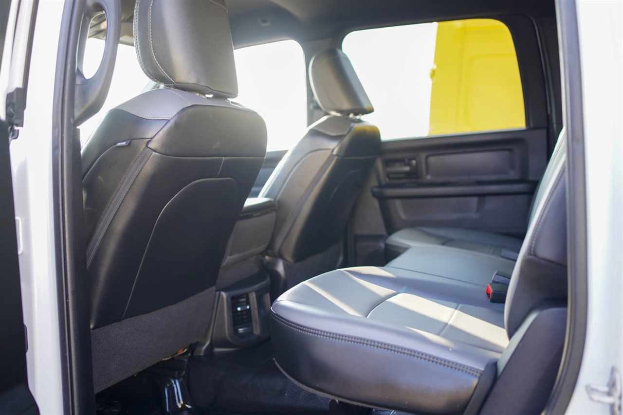 RAM 3500 Tradesman Crew Cab 4WD DRW 2024