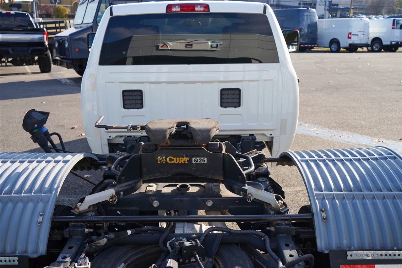 RAM 3500 Tradesman Crew Cab 4WD DRW 2024