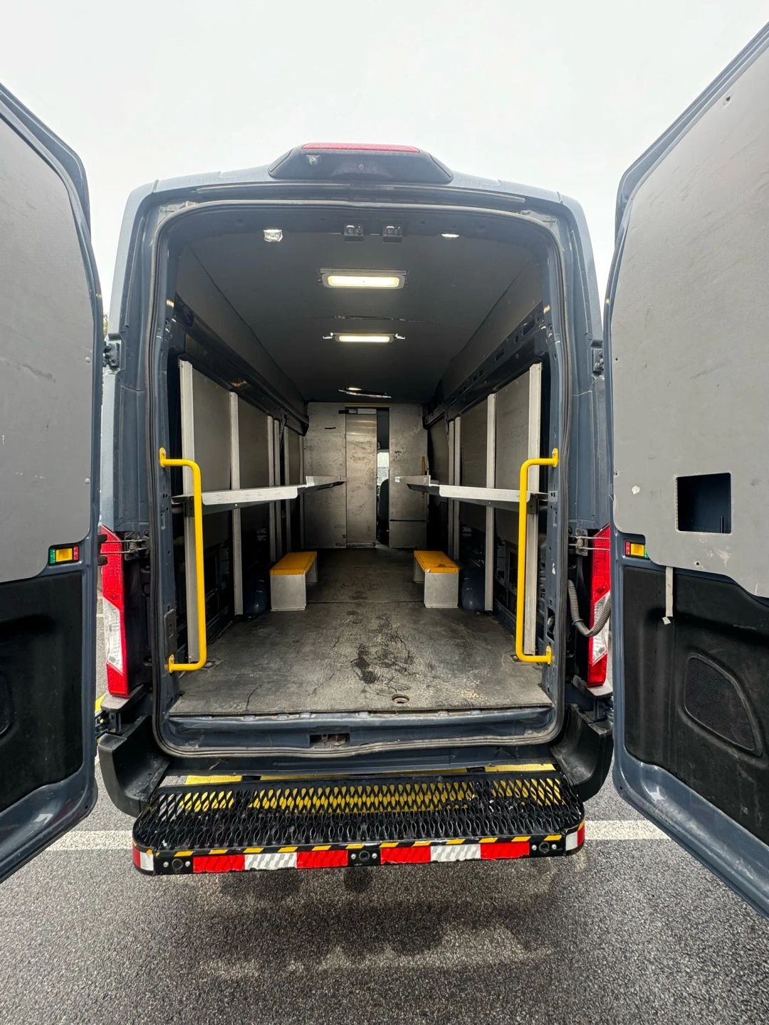 Ford Transit 250 Van High Roof w/Sliding Pass. 148-in. WB EL 2019