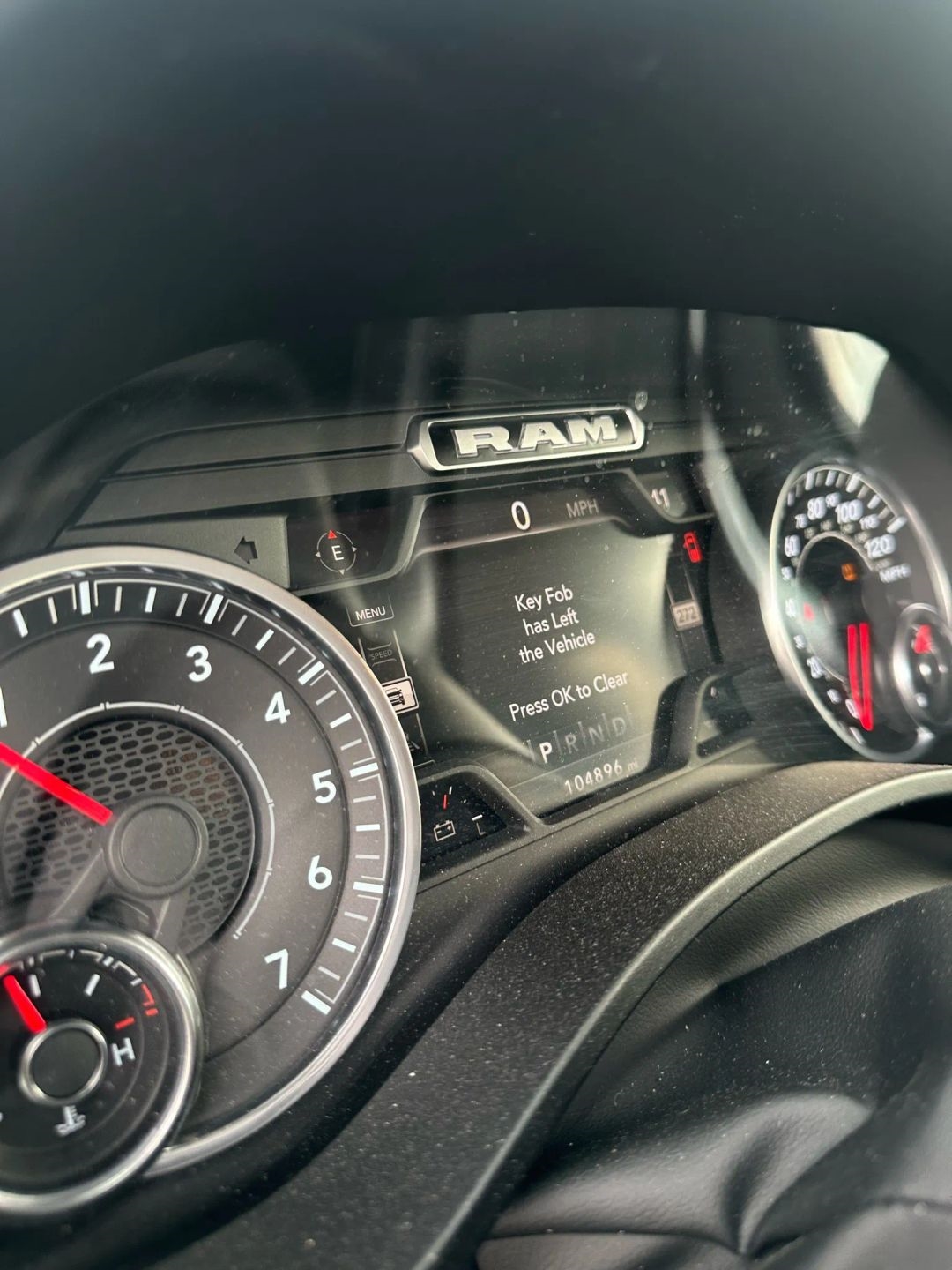 RAM 1500 Big Horn Crew Cab SWB 4WD 2022