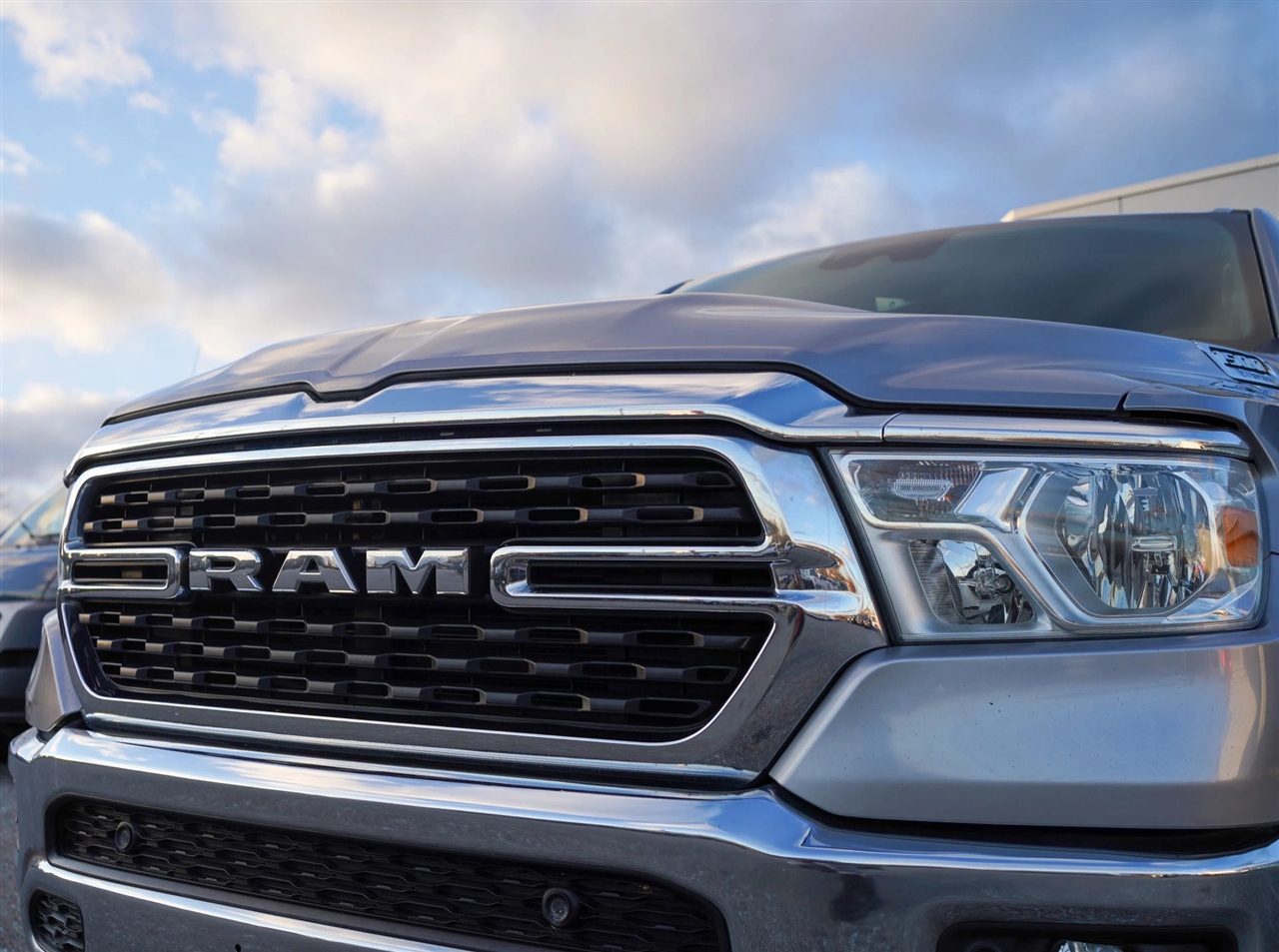 RAM 1500 Big Horn Crew Cab SWB 4WD 2022