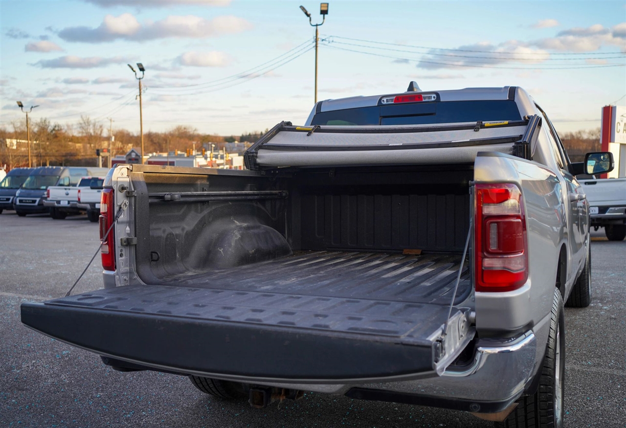 RAM 1500 Big Horn Crew Cab SWB 4WD 2022