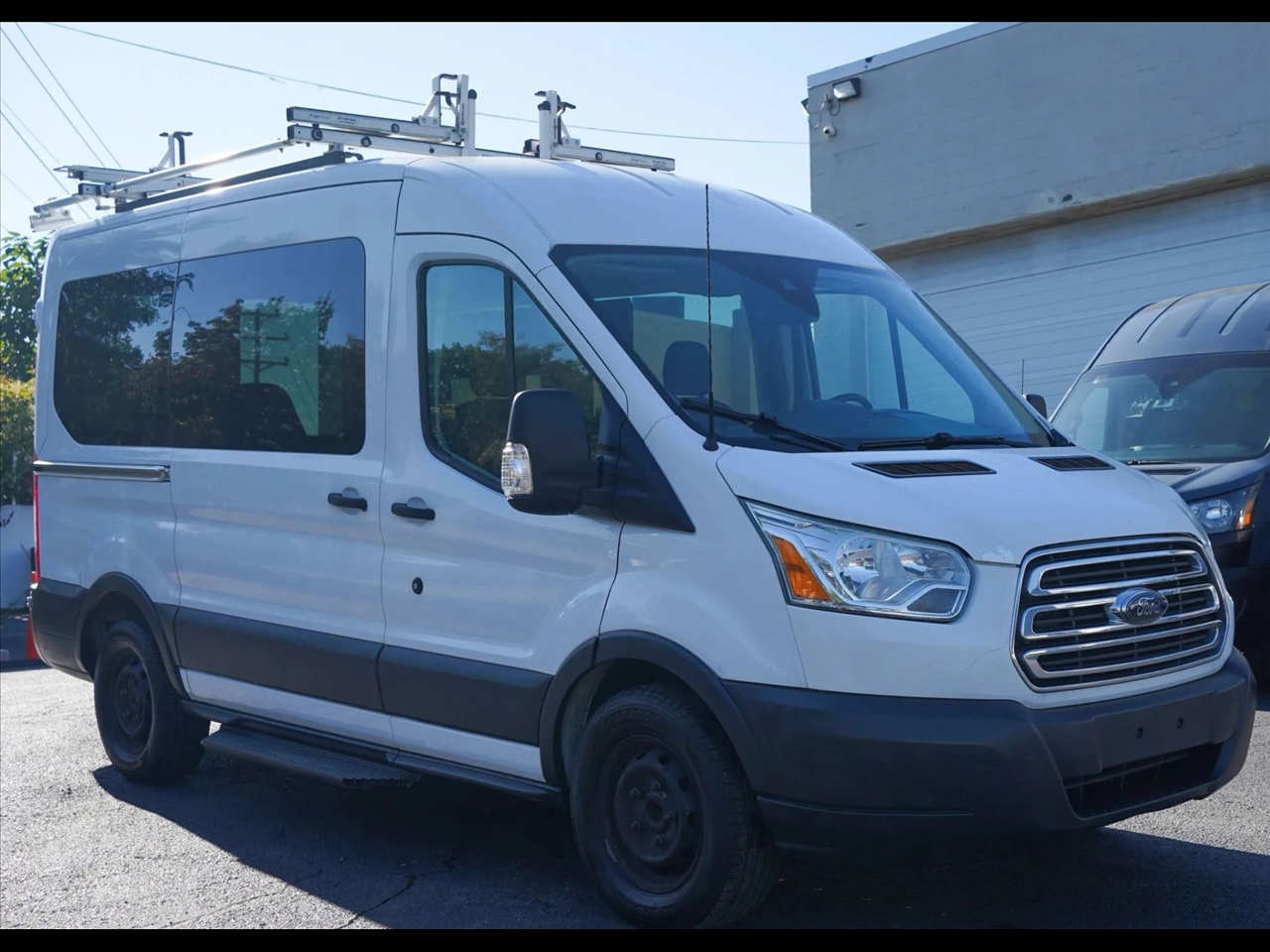 2017 Ford Transit Wagon XLT's photo