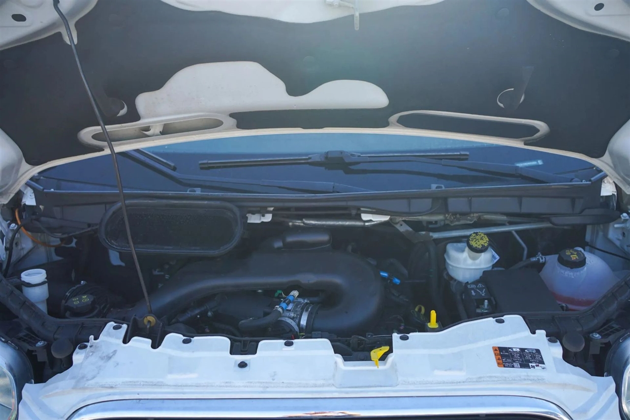 Ford Transit 150 Wagon Med. Roof XLT w/Sliding Pass. 130-in. WB 2017