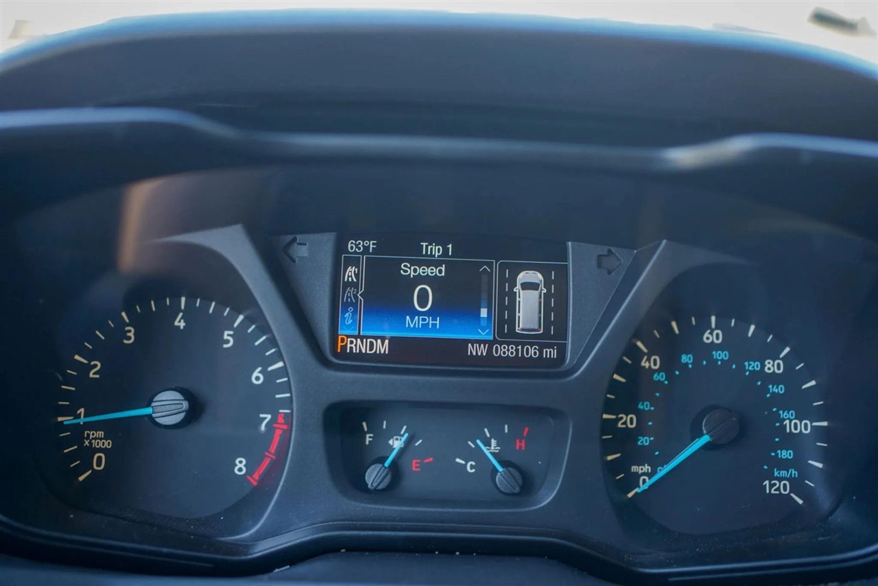 Ford Transit 150 Wagon Med. Roof XLT w/Sliding Pass. 130-in. WB 2017