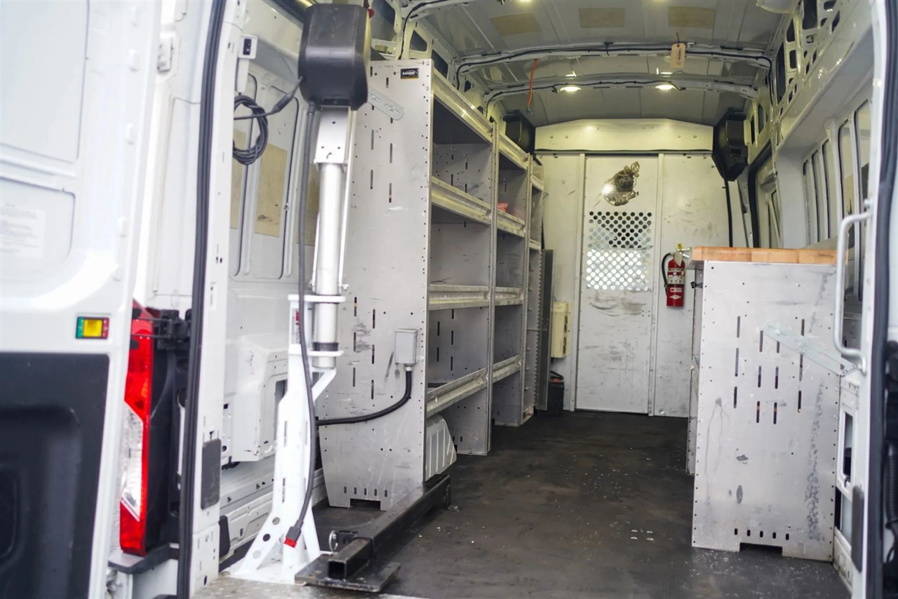 Ford Transit 350 Van HD High Roof w/Pass. Slide 148-in. WB EL 2017