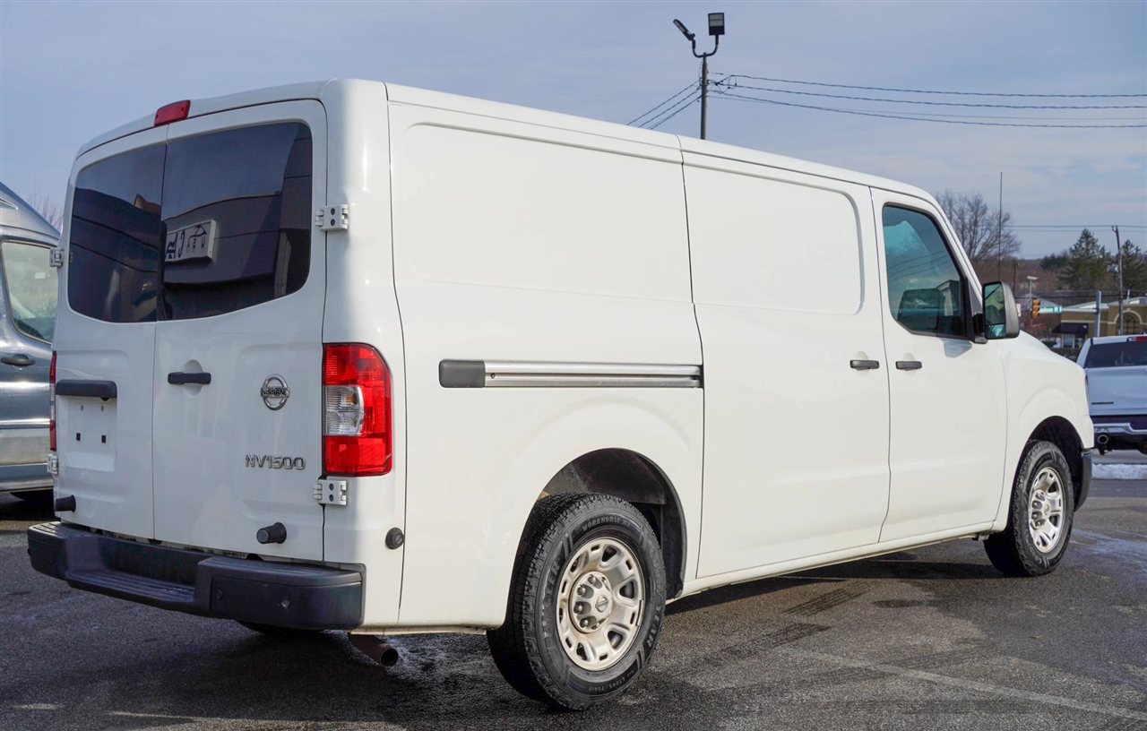 Nissan NV Cargo 1500 SV 2018