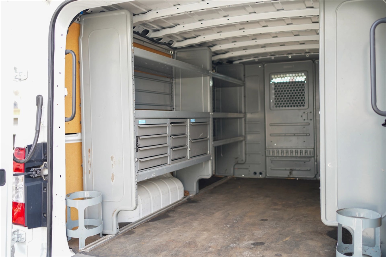 Nissan NV Cargo 1500 SV 2018