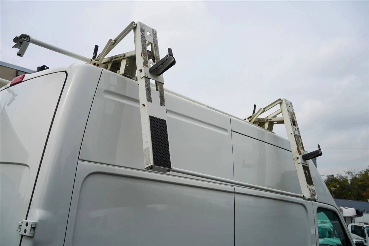 Nissan NV Cargo 2500 HD SV V6 High Roof 2019