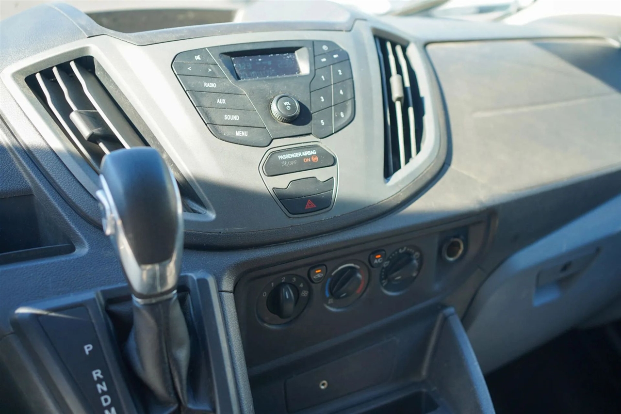 Ford Transit 250 Van Low Roof 60/40 Pass.130-in. WB 2019