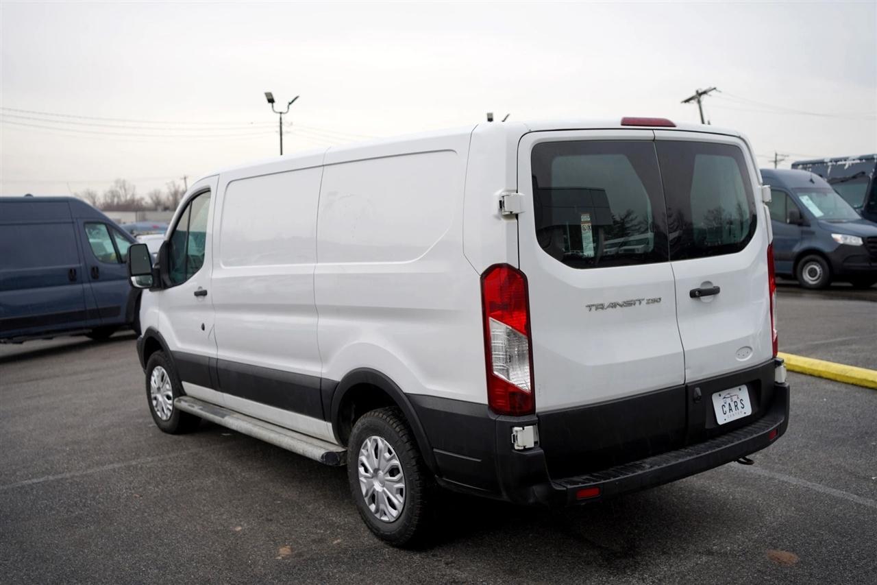 Ford Transit 250 Van Low Roof 60/40 Pass.130-in. WB 2019