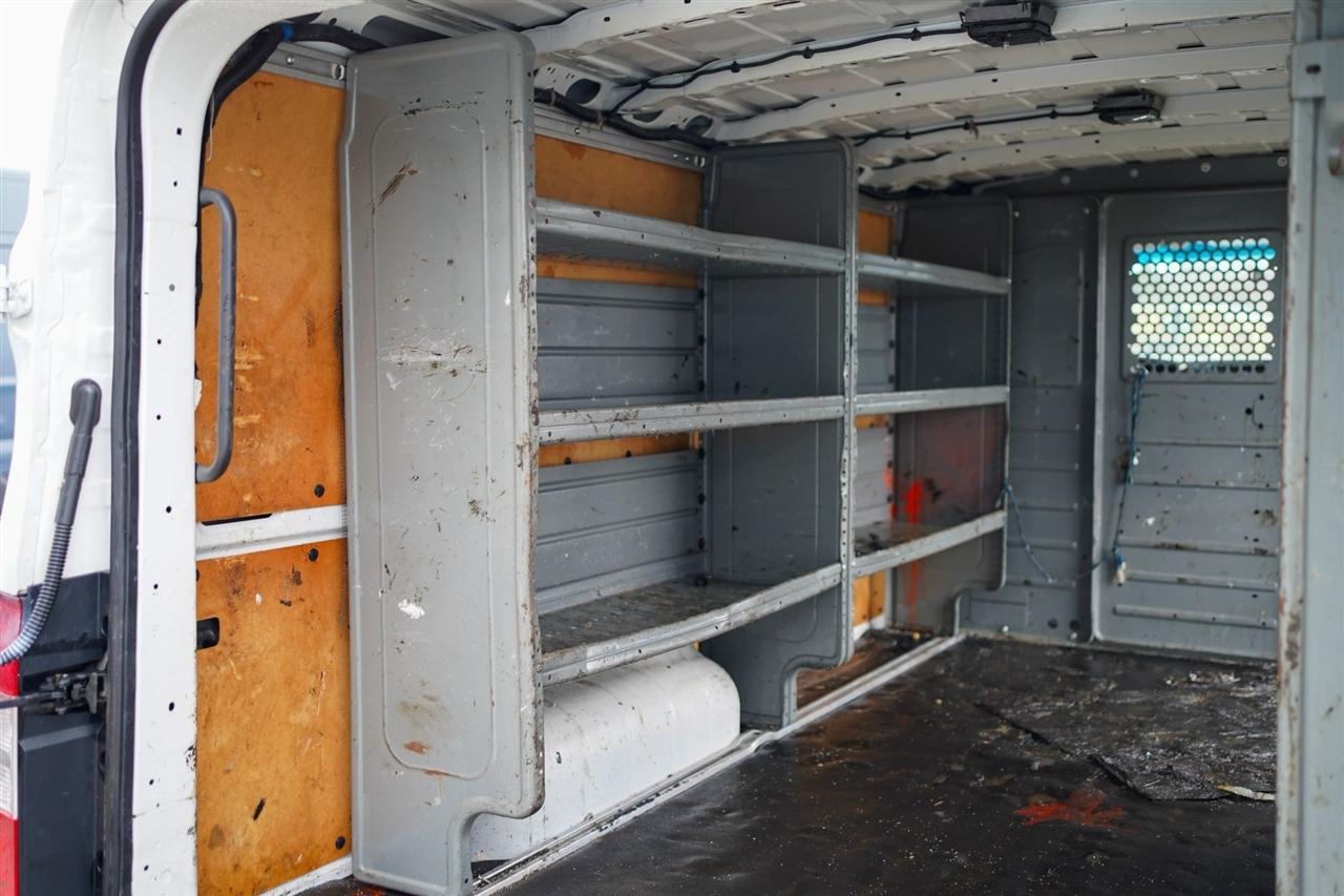 Nissan NV Cargo 2500 HD SV V6 2020