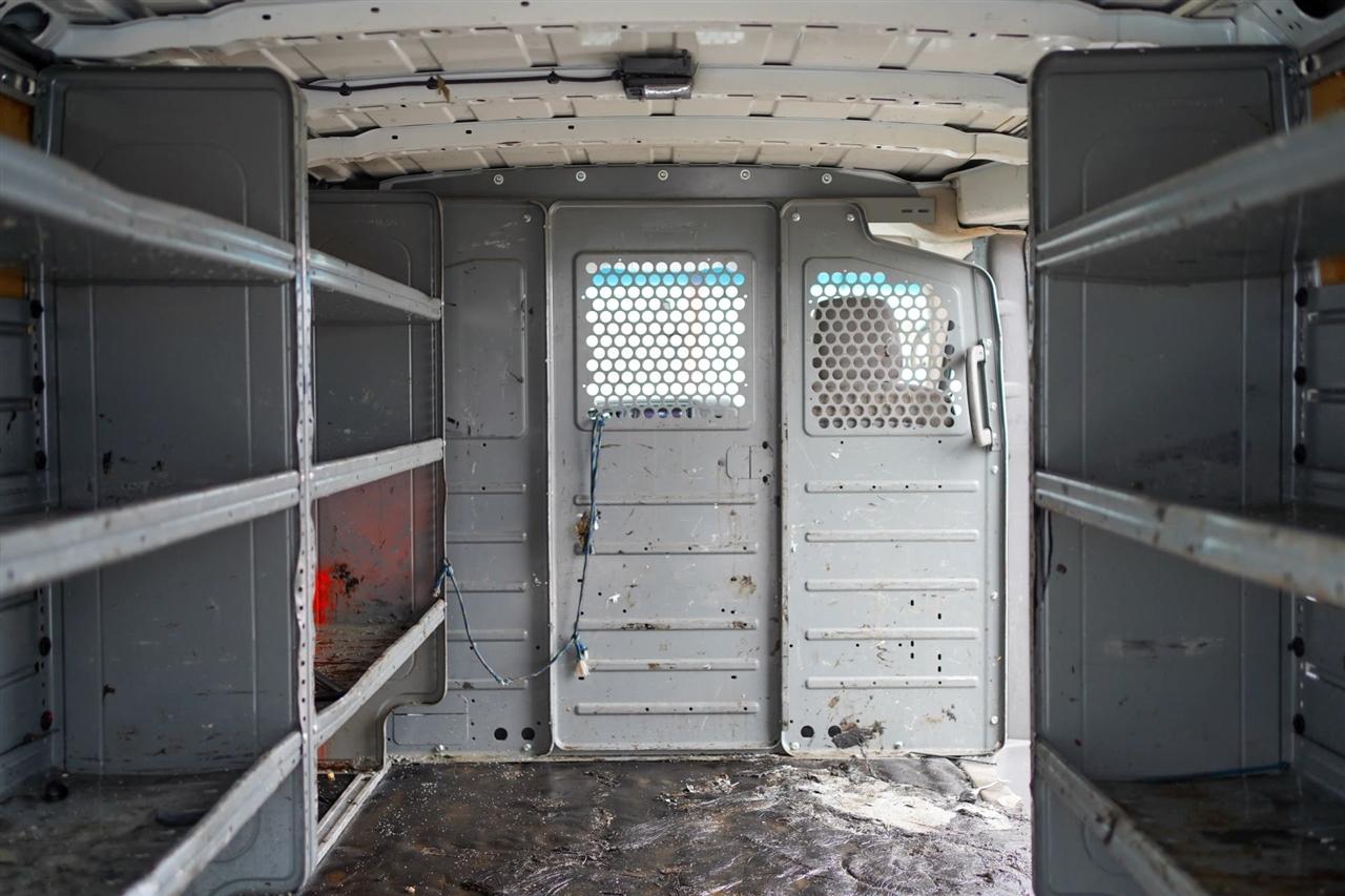 Nissan NV Cargo 2500 HD SV V6 2020